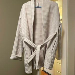 Oversized off-white wrap (Serene Travels)